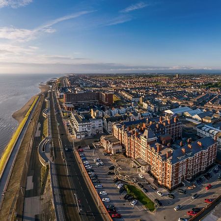 Imperial Hotel Blackpool Exterior photo