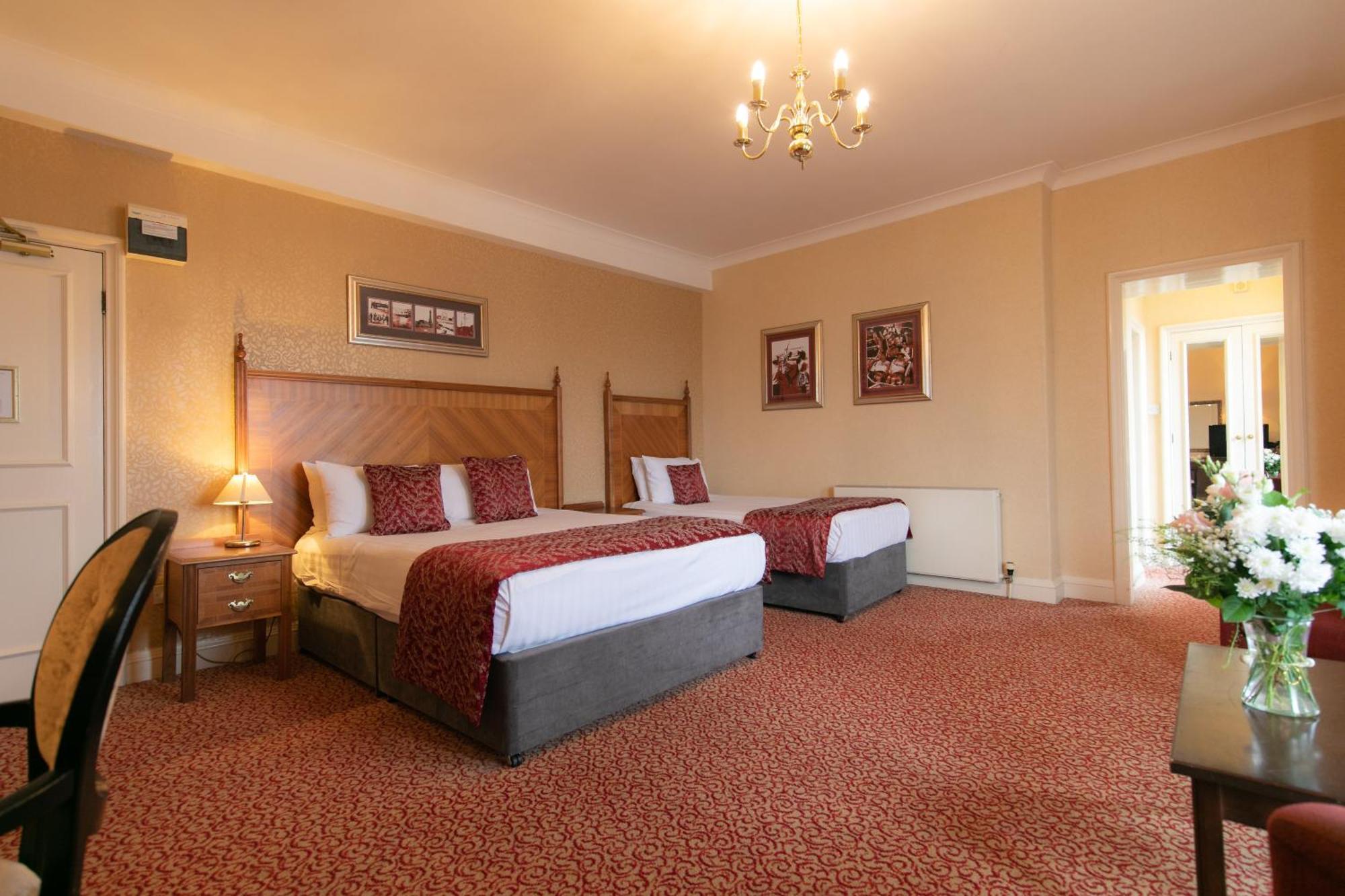 Imperial Hotel Blackpool Exterior photo